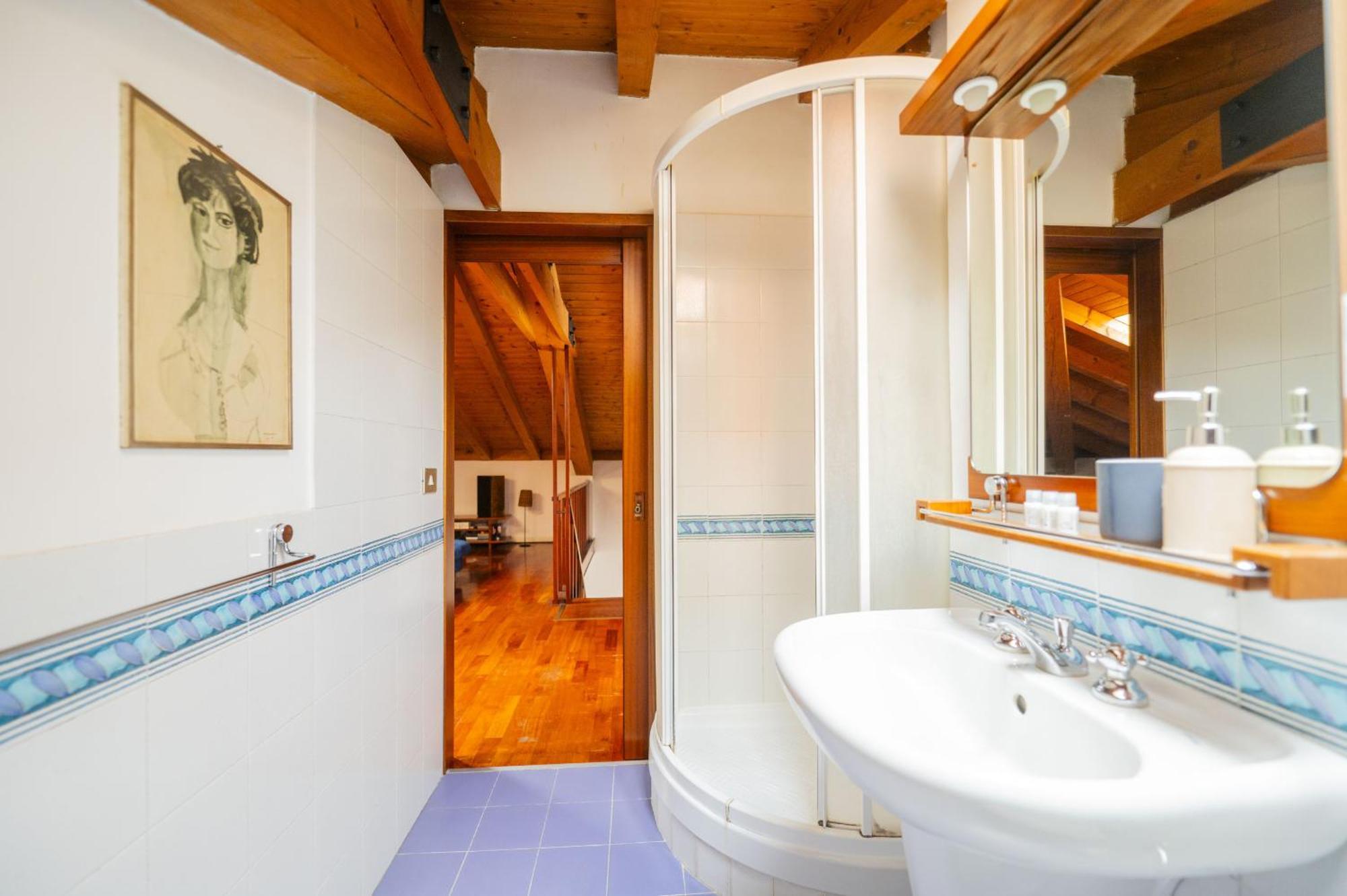 Apartment Lovely 2br House In Beautiful Area
