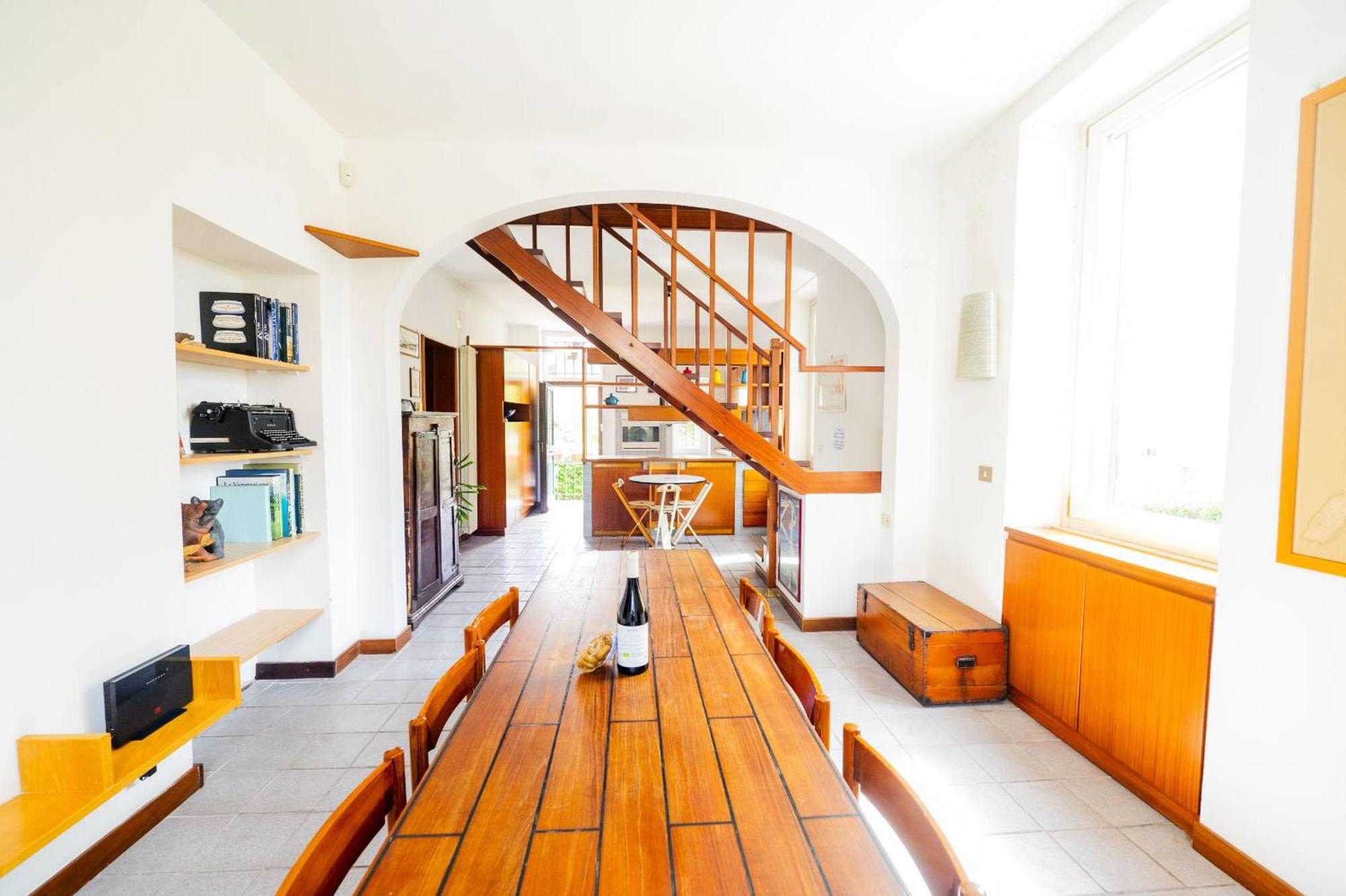 Lovely 2br House In Beautiful Area Apartment *