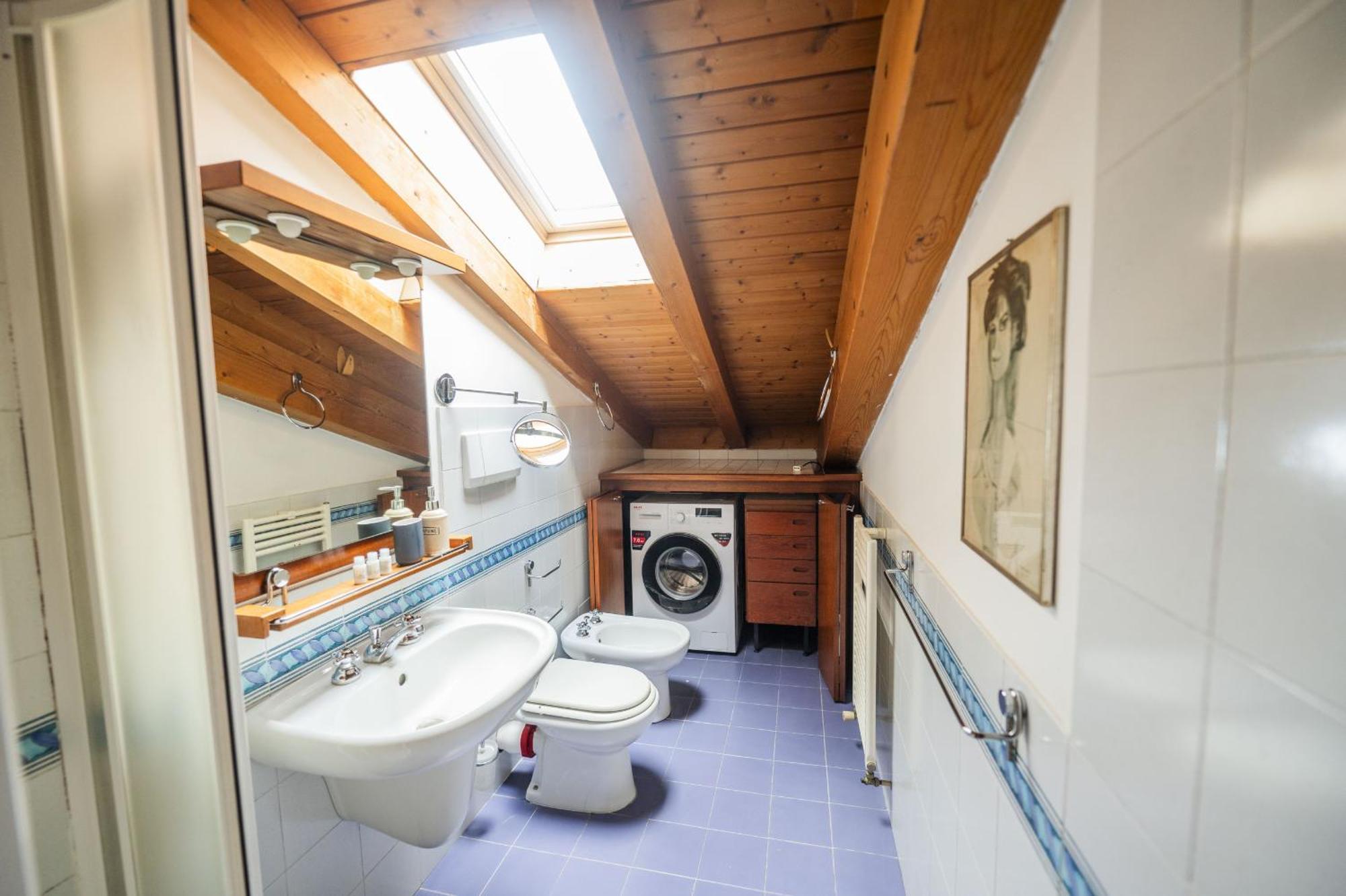Lovely 2br House In Beautiful Area Apartment Rom