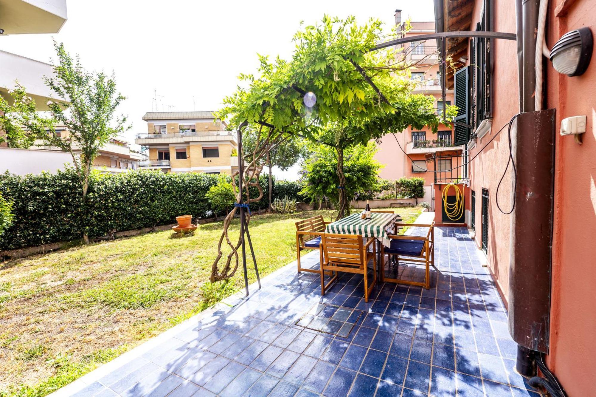 Apartment Lovely 2br House In Beautiful Area Rom